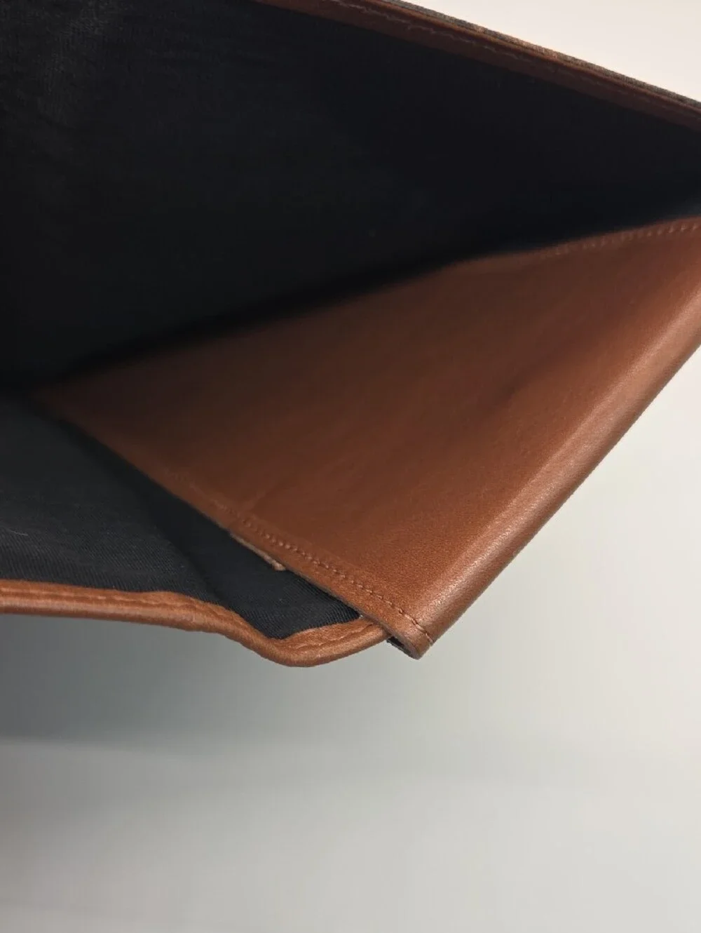 Bosca Nappa Calf Brown Leather Men's Wallet Organizer with Snap Closure